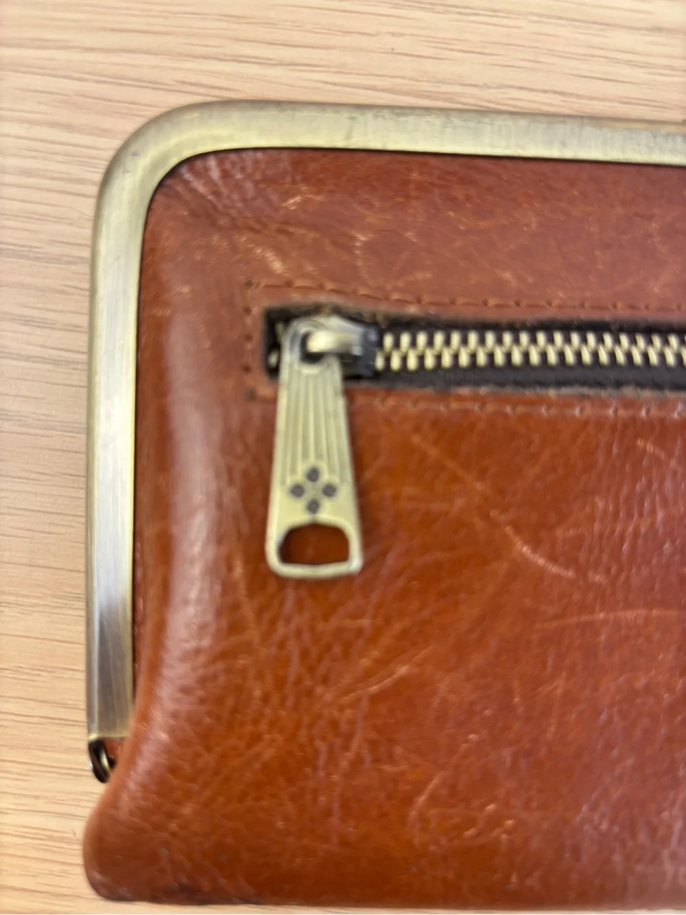 Patricia Nash Tan Leather Frame Kisslock Clutch Wallet
